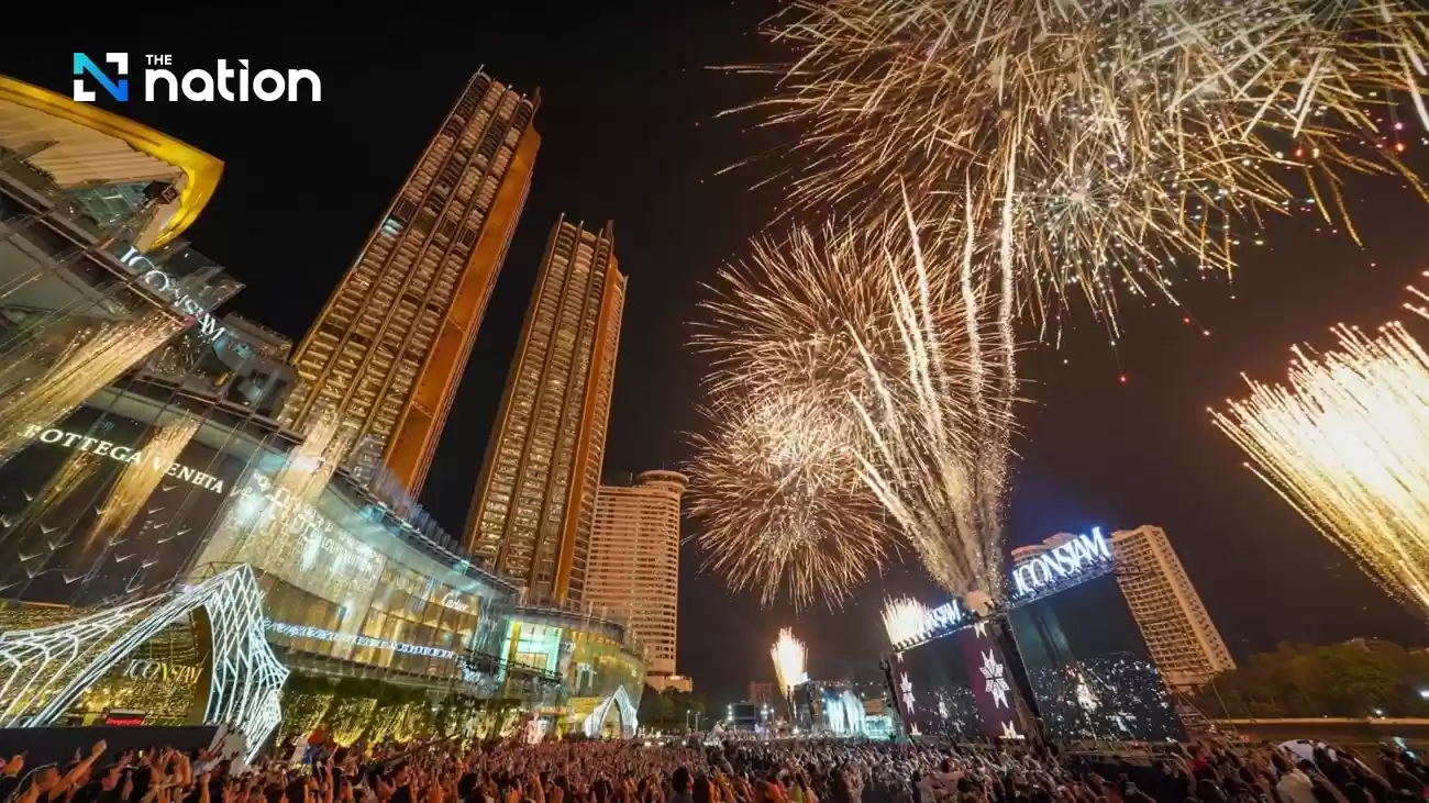 CNN、バンコクのアイコンサイアムから大晦日を生中継