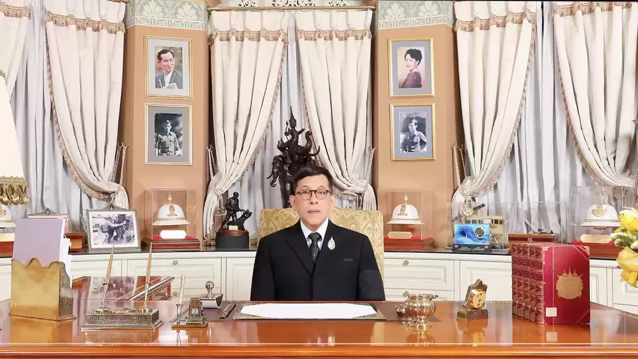 国王陛下は、団結と誠実さを呼びかけながら、BE2569の新年の祝福を与えられました。