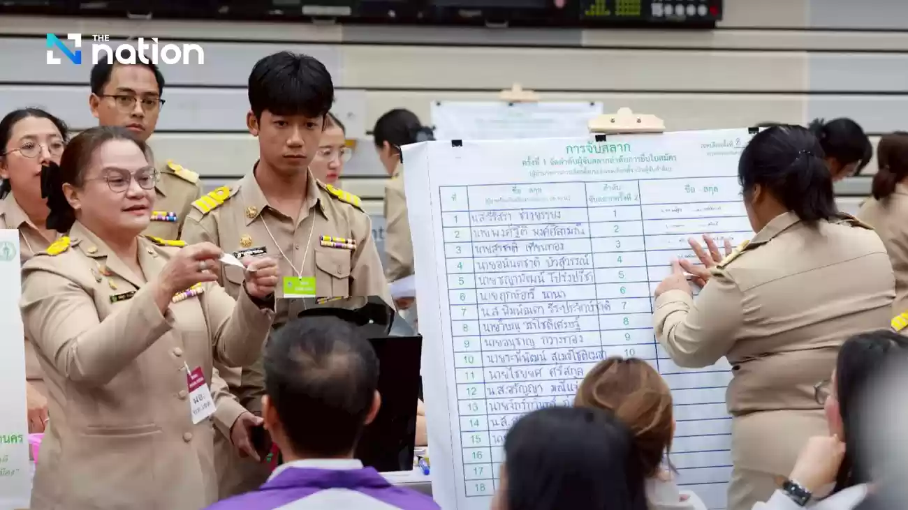 ECTは、初日に3,092人の選挙区候補者が立候補し、バンコクがトップとなったと発表した。